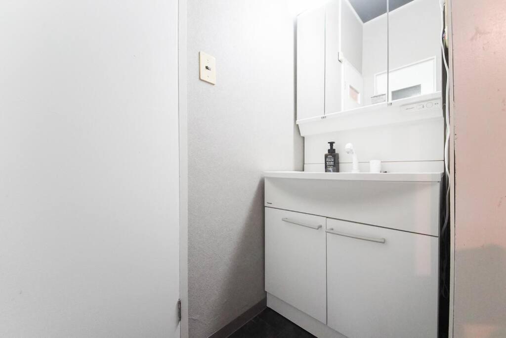 Ferienwohnung Sanacion Namba 難波千日前の5Ldk120平米 駅徒歩2分 広々バルコニーでバーベキューも可能 Ōsaka Exterior foto